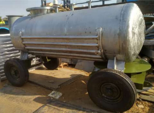 horizontal storage tank